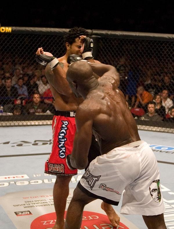 UFC 70: Nations Collide Assuerio Silva vs. Cheick Kongo