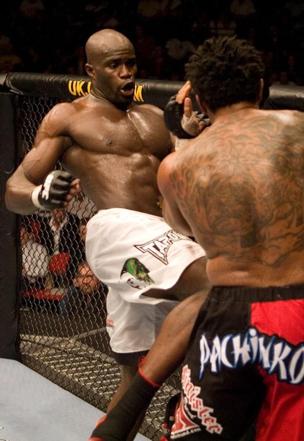 UFC 70: Nations Collide Assuerio Silva vs. Cheick Kongo