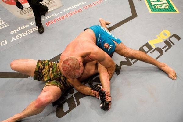 UFC 70: Nations Collide Michael Bisping vs. Elvis Sinosic