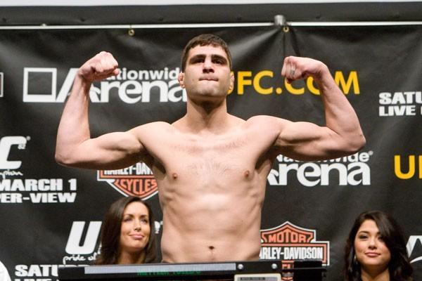 UFC 82 Weigh-In Luke Cummo