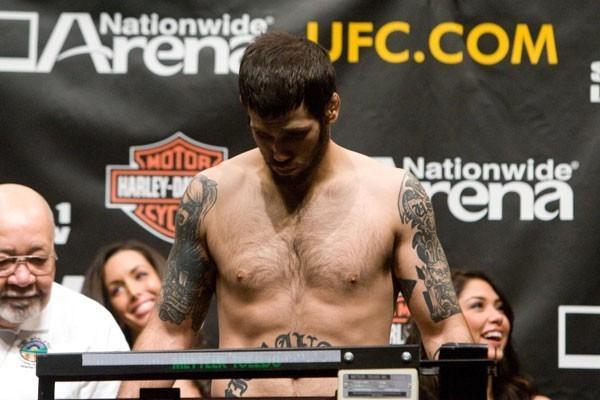 UFC 82 Weigh-In Luigi Fioravanti