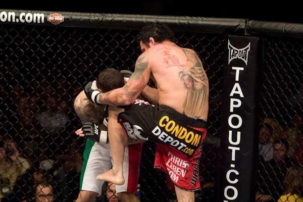 UFC 82 Chris Leben vs Alessio Sakara