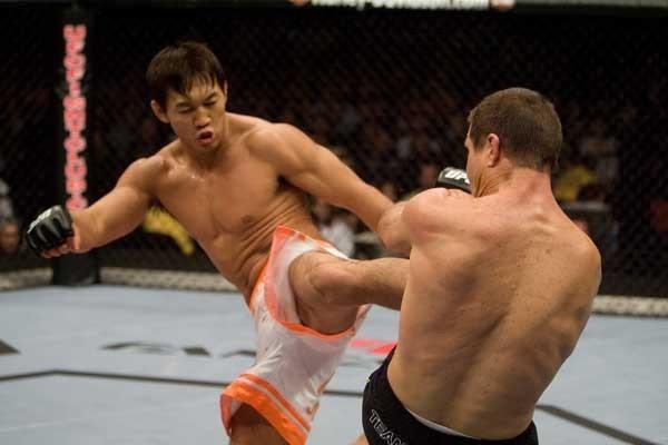 UFC 82 Yushin Okami vs Evan Tanner