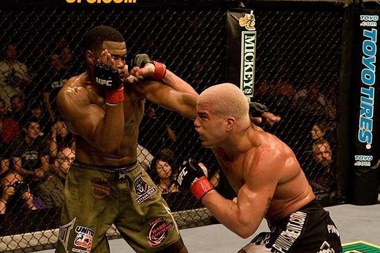 Tito Ortiz vs Rashad Evans UFC 73