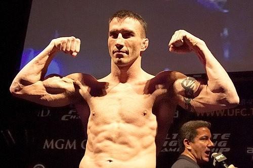 UFC 56 Weigh-in Nate Quarry