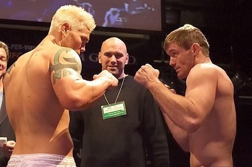 UFC 56 Weigh-in Joe Riggs vs Matt Hughes