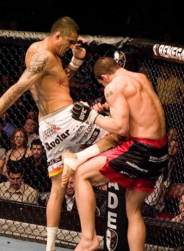 UFC 69: Shootout Alan Belcher vs. Kendall Grove