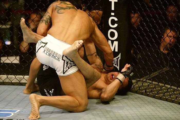 UFC 69: Shootout Roger Huerta vs. Leonard Garcia