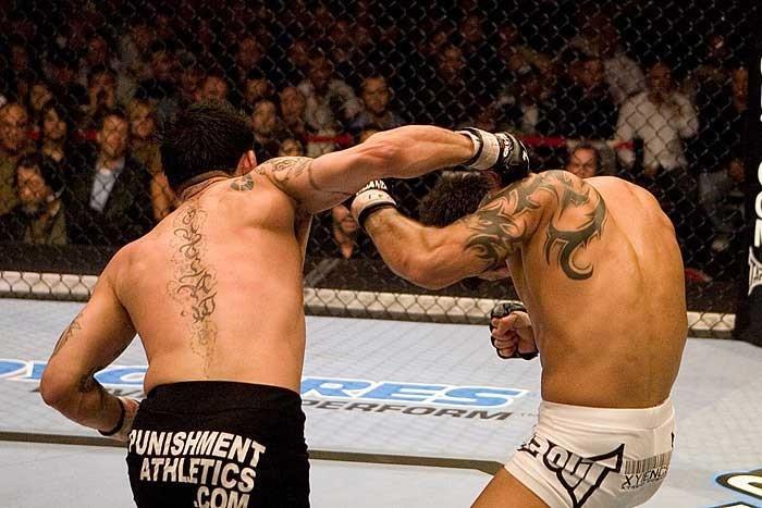 UFC 69: Shootout Roger Huerta vs. Leonard Garcia