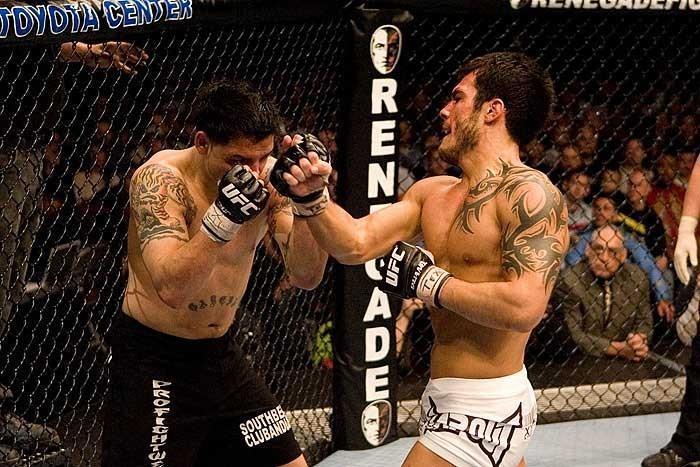 UFC 69: Shootout Roger Huerta vs. Leonard Garcia