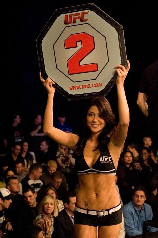 TUF 4 Finale Arianny Celeste Octagon Girl