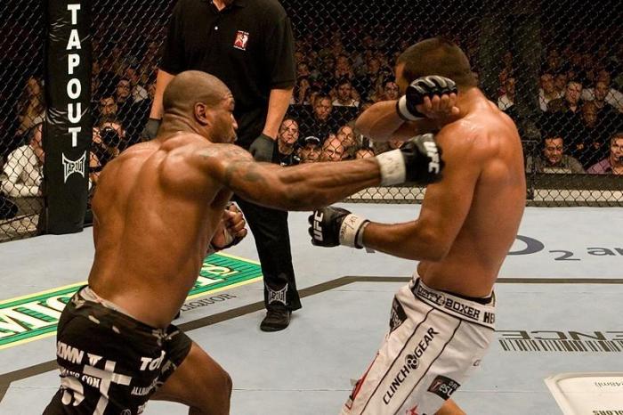 Rampage Jackson vs Dan Henderson UFC 75