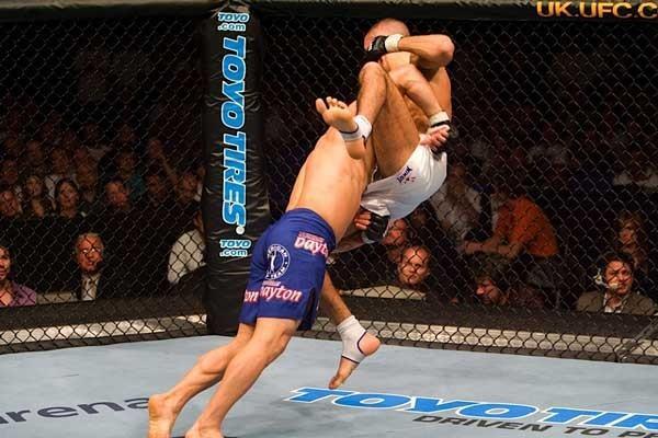 UFC 75 Gleison Tibau vs Terry Etim