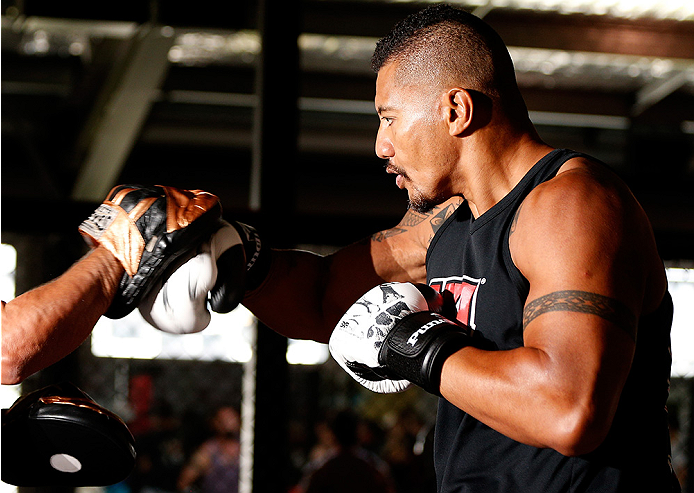 SYDNEY, AUSTRALIA - NOVEMBER 05: Soa Palelei of Australia holds an open training session for media at the UFC Gym Sydney on November 5, 2014 in Sydney, Australia. (Photo by Josh Hedges/Zuffa LLC/Zuffa LLC via Getty Images)