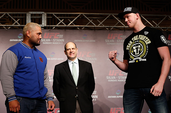 TOKYO, JAPAN - FEBRUARY 28: (L-R) Opponents Mark Hunt and Stefan Struve face off during a UFC press conference at the Hilton Sjinjuku Hotel on February 28, 2013 in Tokyo, Japan. (Photo by Josh Hedges/Zuffa LLC/Zuffa LLC via Getty Images)