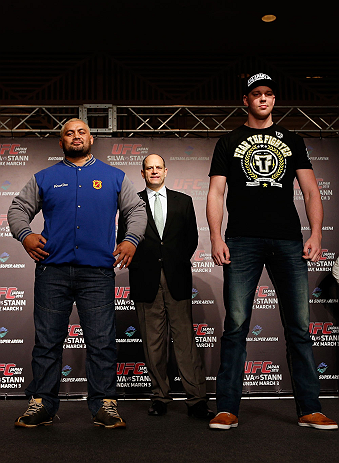 TOKYO, JAPAN - FEBRUARY 28: (L-R) Opponents Mark Hunt and Stefan Struve pose for photos during a UFC press conference at the Hilton Sjinjuku Hotel on February 28, 2013 in Tokyo, Japan. (Photo by Josh Hedges/Zuffa LLC/Zuffa LLC via Getty Images)