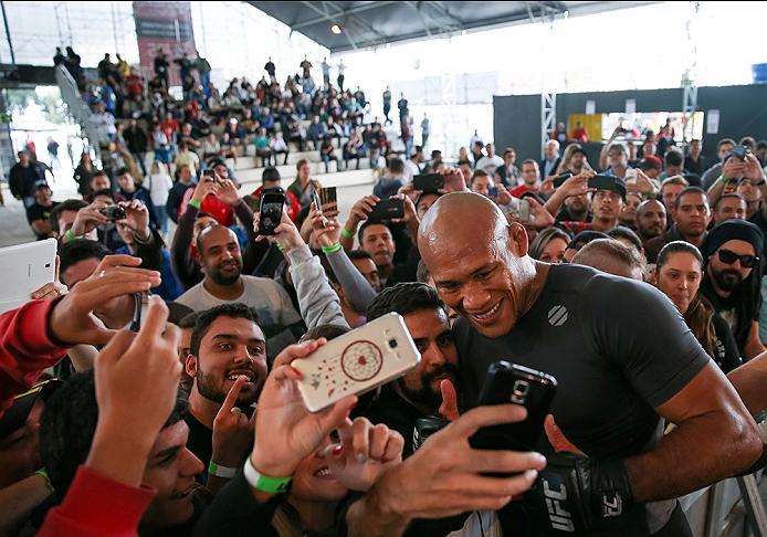 RIO DE JANEIRO, BRAZIL - MAY 11: Middleweight contender Ronaldo 'Jacar��" Souza of Brazil takes photos with fans during an open training session at Arena da Baixada stadium on May 11, 2016 in Curitiba, Brazil. (Photo by Buda Mendes/Zuffa LLC/Zuffa LLC via