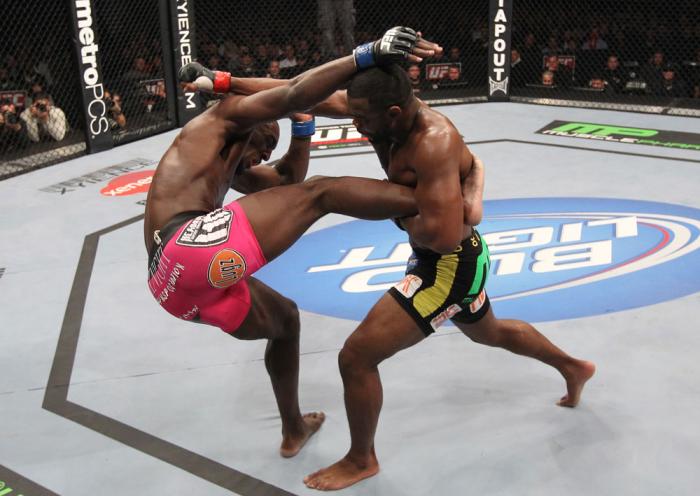 CHICAGO, IL - JANUARY 28: (R-L) Rashad Evans punches Phil Davis during the UFC on FOX event at United Center on January 28, 2012 in Chicago, Illinois. (Photo by Nick Laham/Zuffa LLC/Zuffa LLC via Getty Images) *** Local Caption *** Rashad Evans; Phil Da