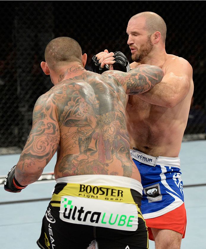 BARUERI, BRAZIL - OCTOBER 9: (L-R) Thiago Silva punches Matt Hamill in their light heavyweight bout during the UFC Fight Night event at the Ginasio Jose Correa on October 9, 2013 in Barueri, Sao Paulo, Brazil. (Photo by Jeff Bottari/Zuffa LLC/Zuffa LLC v