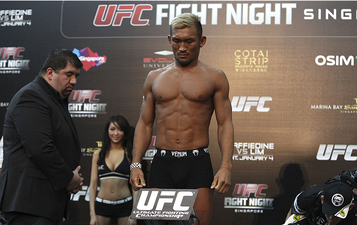 SINGAPORE - JANUARY 03: Kiichi Kunimoto during the UFC Fight Night Singapore Weigh-in at the Shoppes at Marina Bay Sands on January 3, 2014 in Singapore. (Photo by Mitch Viquez/Zuffa LLC/Zuffa LLC via Getty Images)
