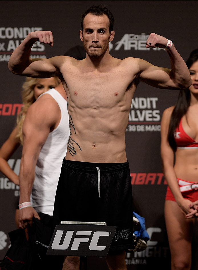 GOIANIA, BRAZIL - MAY 29: Featherweight fighter Damon Jackson of the United States weighs in during the UFC Fight Night Weigh-ins at Goiania Arena on May 29, 2015 in Goiania, Brazil. (Photo by Buda Mendes/Zuffa LLC/Zuffa LLC via Getty Images)