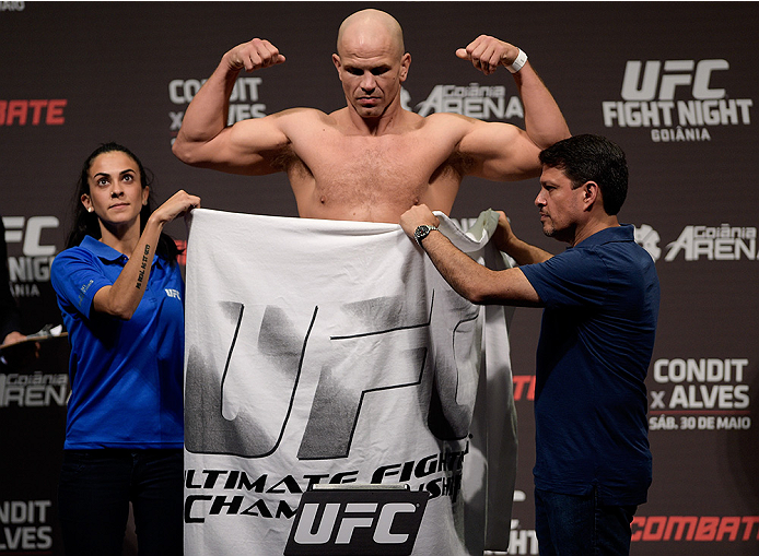 GOIANIA, BRAZIL - MAY 29: Light heavyweight fighter Ryan Jimmo of the United States weighs in during the UFC Fight Night Weigh-ins at Goiania Arena on May 29, 2015 in Goiania, Brazil. (Photo by Buda Mendes/Zuffa LLC/Zuffa LLC via Getty Images)