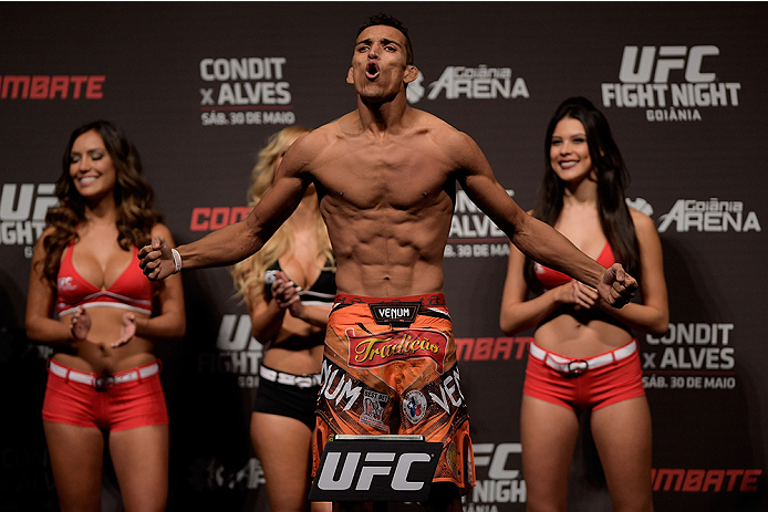 GOIANIA, BRAZIL - MAY 29: Featherweight fighter Charles Oliveira of Brazil weighs in during the UFC Fight Night Weigh-ins at Goiania Arena on May 29, 2015 in Goiania, Brazil. (Photo by Buda Mendes/Zuffa LLC/Zuffa LLC via Getty Images)