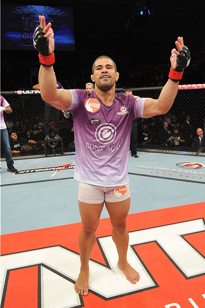 BARUERI, BRAZIL - OCTOBER 9: Rousimar Palhares celebrates after defeating Mike Pierce (not pictured) in their welterweight bout during the UFC Fight Night event at the Ginasio Jose Correa on October 9, 2013 in Barueri, Sao Paulo, Brazil. (Photo by Jeff B