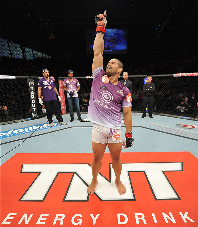 BARUERI, BRAZIL - OCTOBER 9: Rousimar Palhares celebrates after defeating Mike Pierce (not pictured) in their welterweight bout during the UFC Fight Night event at the Ginasio Jose Correa on October 9, 2013 in Barueri, Sao Paulo, Brazil. (Photo by Jeff B