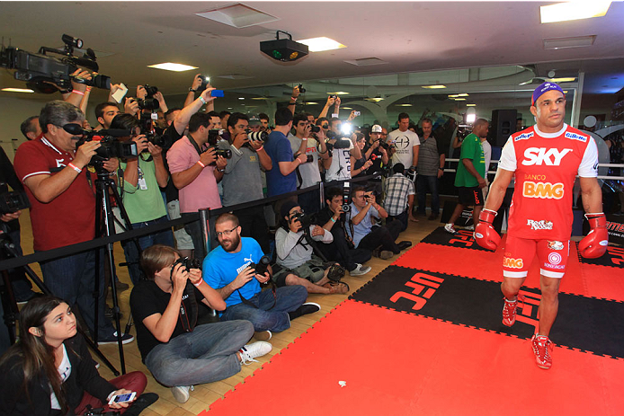 GOIANIA, BRAZIL - NOVEMBER 7: Vitor Belfort attends the UFC Fight Night open workout at Buena Vista Shopping on November 7, 2013 in Goiania, Brazil. (Photo by Weimer Carvalho/Zuffa LLC/Zuffa LLC via Getty Images)