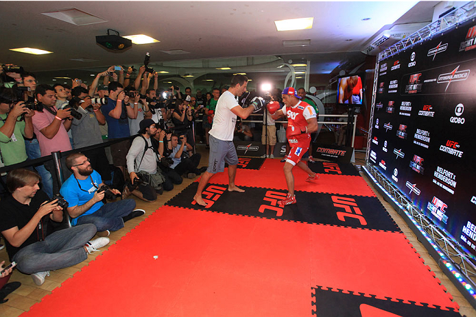 GOIANIA, BRAZIL - NOVEMBER 7: Vitor Belfort attends the UFC Fight Night open workout at Buena Vista Shopping on November 7, 2013 in Goiania, Brazil. (Photo by Weimer Carvalho/Zuffa LLC/Zuffa LLC via Getty Images)