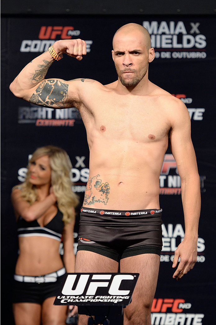 BARUERI, BRAZIL - OCTOBER 8: Igor Araujo weighs-in during the UFC Fight Night: Maia v Shields weigh-in at the Ginasio Jose Correa on October 8, 2013 in Barueri, Sao Paulo, Brazil. (Photo by Jeff Bottari/Zuffa LLC/Zuffa LLC via Getty Images)