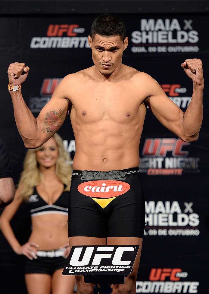BARUERI, BRAZIL - OCTOBER 8: Ildemar Alcantara weighs-in during the UFC Fight Night: Maia v Shields weigh-in at the Ginasio Jose Correa on October 8, 2013 in Barueri, Sao Paulo, Brazil. (Photo by Jeff Bottari/Zuffa LLC/Zuffa LLC via Getty Images)