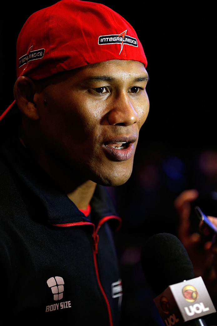 BELO HORIZONTE, BRAZIL - SEPTEMBER 02: Ronaldo "Jacare" Souza interacts with media after an open training session for media at the Ouro Minas Palace Hotel on September 2, 2013 in Belo Horizonte, Brazil. (Photo by Josh Hedges/Zuffa LLC/Zuffa LLC via Getty