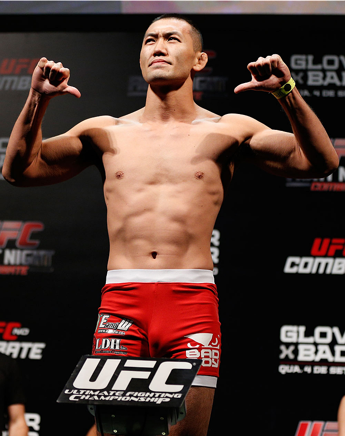 BELO HORIZONTE, BRAZIL - SEPTEMBER 03: Yushin Okami weighs in during the UFC weigh-in event at Mineirinho Arena on September 3, 2013 in Belo Horizonte, Brazil. (Photo by Josh Hedges/Zuffa LLC/Zuffa LLC via Getty Images)