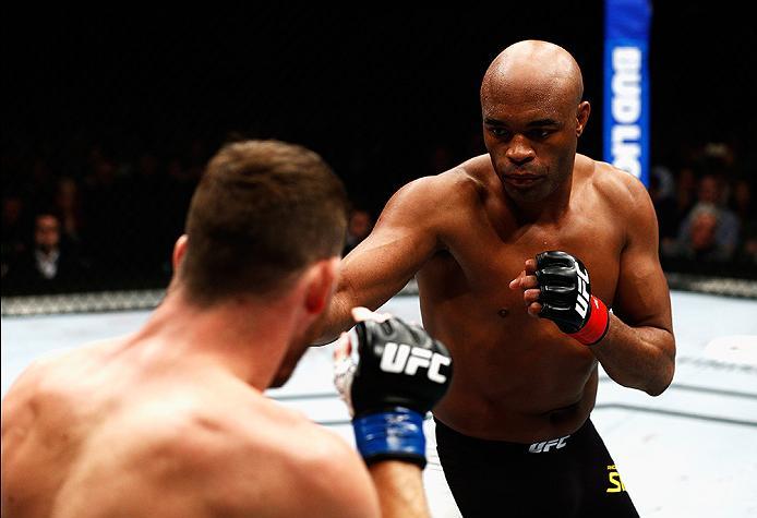 LONDON, ENGLAND - FEBRUARY 27: Anderson 'The Spider' Silva of Brazil and Michael 'The Count' Bisping of England compete in their Middleweight bout during the UFC Fight Night held at at Indigo at The O2 Arena on February 27, 2016 in London, England. (Pho