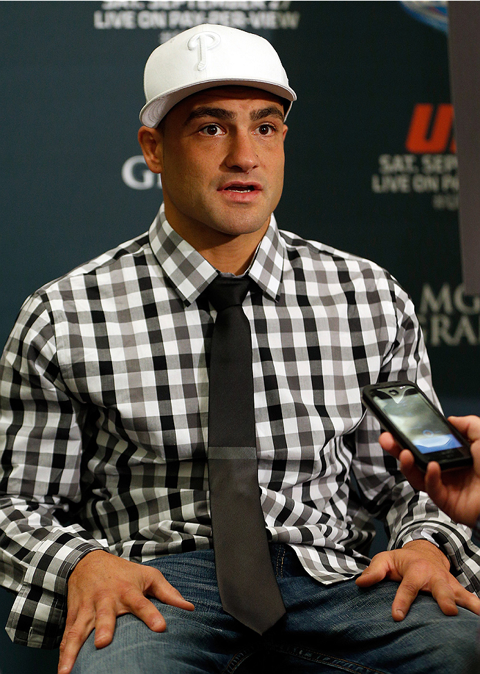 LAS VEGAS, NV - SEPTEMBER 25: Eddie Alvarez interacts with media during the UFC 178 Ultimate Media Day at the MGM Grand Hotel/Casino on September 25, 2014 in Las Vegas, Nevada. (Photo by Josh Hedges/Zuffa LLC/Zuffa LLC via Getty Images)