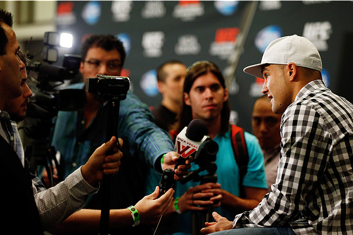 LAS VEGAS, NV - SEPTEMBER 25: Eddie Alvarez interacts with media during the UFC 178 Ultimate Media Day at the MGM Grand Hotel/Casino on September 25, 2014 in Las Vegas, Nevada. (Photo by Josh Hedges/Zuffa LLC/Zuffa LLC via Getty Images)