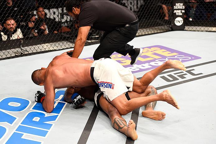 INGLEWOOD, CA - JUNE 04: Dan Henderson wrestles Hector Lombard of Cuba in their middleweight bout during the UFC 199 event at The Forum on June 4, 2016 in Inglewood, California. (Photo by Josh Hedges/Zuffa LLC/Zuffa LLC via Getty Images)