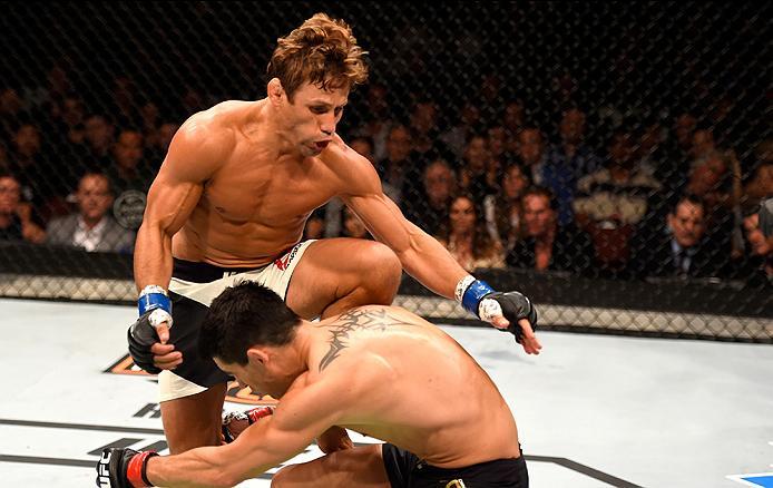 INGLEWOOD, CA - JUNE 04: Dominick Cruz and Urijah Faber wrestle in their UFC bantamweight championship bout during the UFC 199 event at The Forum on June 4, 2016 in Inglewood, California. (Photo by Josh Hedges/Zuffa LLC/Zuffa LLC via Getty Images)