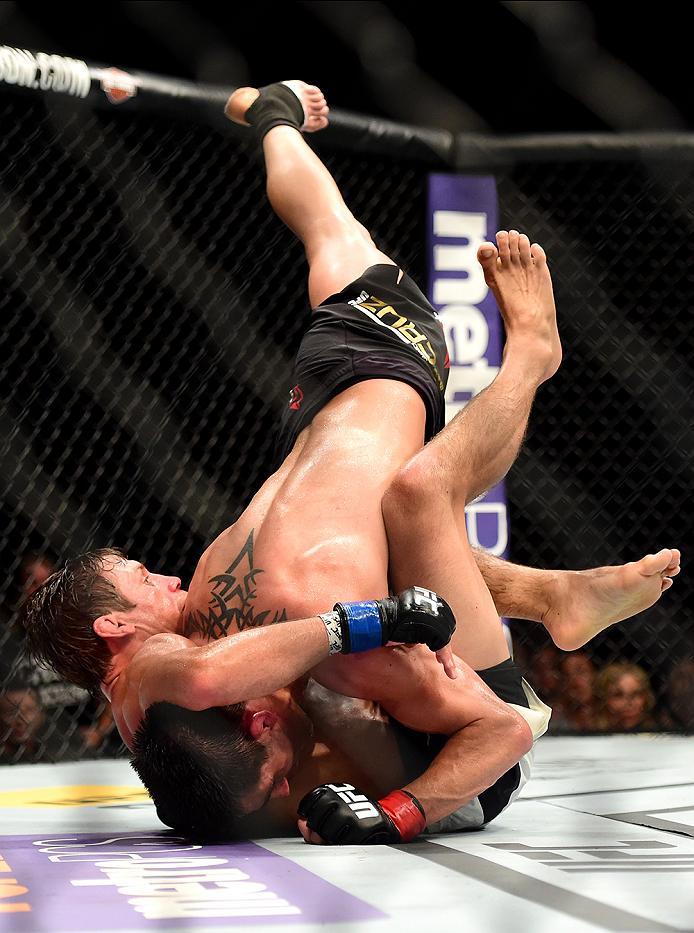 INGLEWOOD, CA - JUNE 04: Dominick Cruz wrestles Urijah Faber to the ground in their UFC bantamweight championship bout during the UFC 199 event at The Forum on June 4, 2016 in Inglewood, California. (Photo by Harry How/Zuffa LLC/Zuffa LLC via Getty Imag
