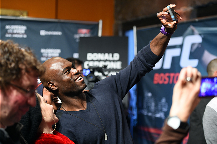 BOSTON, MA - JANUARY 16: UFC middleweight Uriah Hall interacts with fans at Faneuil Hall on January 16, 2015 in Boston, Massachusetts. (Photo by Jeff Bottari/Zuffa LLC/Zuffa LLC via Getty Images)