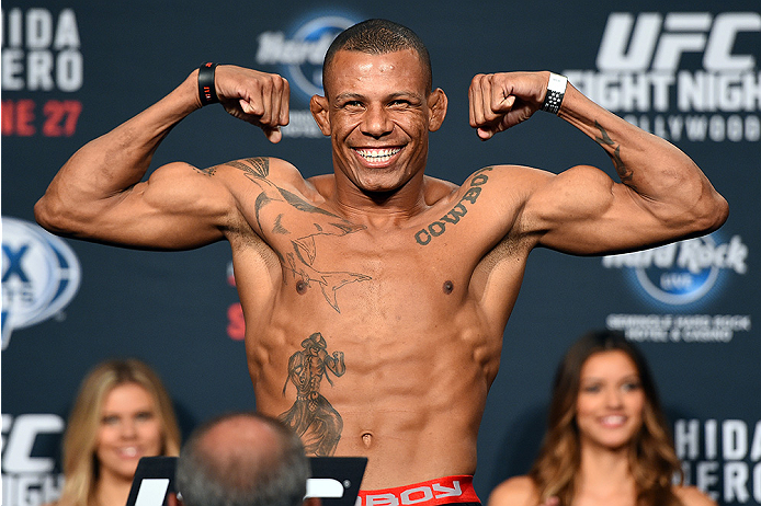 HOLLYWOOD, FL - JUNE 26: Alex Oliveira of Brazil steps on the scale during the UFC weigh-in at the Seminole Hard Rock Casino on June 26, 2015 in Hollywood, Florida. (Photo by Josh Hedges/Zuffa LLC/Zuffa LLC via Getty Images)