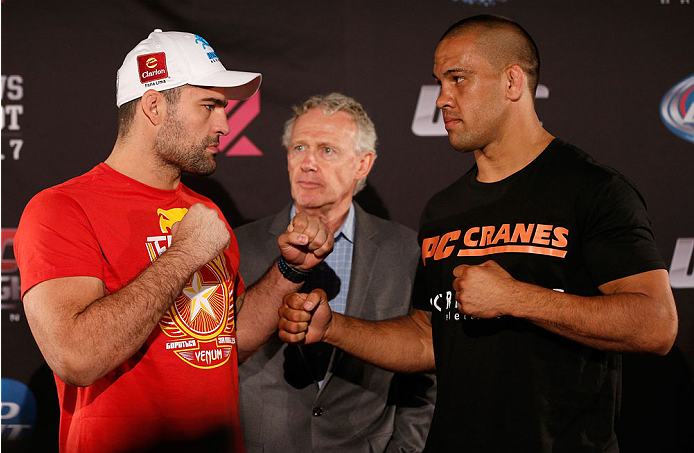 BRISBANE, AUSTRALIA - DECEMBER 05: (L-R) Opponents Mauricio "Shogun" Rua and James Te Huna face off during the UFC Ultimate Media Day at the Brisbane Marriott Hotel on December 5, 2013 in Brisbane, Australia. (Photo by Josh Hedges/Zuffa LLC/Zuffa LLC via