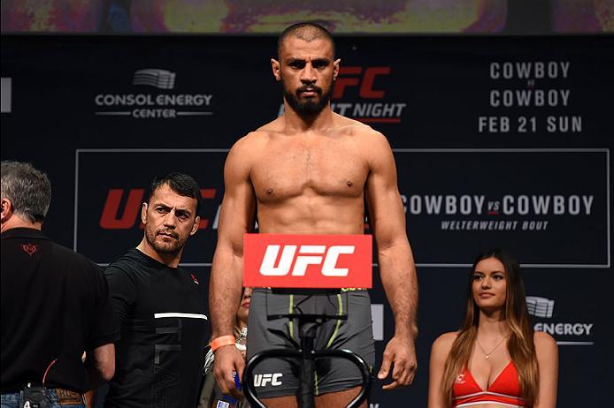 PITTSBURGH, PA - FEBRUARY 20: Roan Carneiro of Brazil steps on the scale during the UFC Fight Night weigh-in at Stage AE on February 20, 2016 in Pittsburgh, Pennsylvania. (Photo by Jeff Bottari/Zuffa LLC/Zuffa LLC via Getty Images)