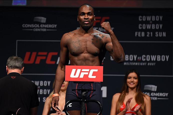 PITTSBURGH, PA - FEBRUARY 20: Derek Brunson of the United States steps on the scale during the UFC Fight Night weigh-in at Stage AE on February 20, 2016 in Pittsburgh, Pennsylvania. (Photo by Jeff Bottari/Zuffa LLC/Zuffa LLC via Getty Images)