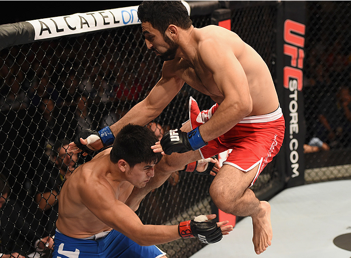 UBERLANDIA, BRAZIL - NOVEMBER 08: Rodolfo Rubio of Mexico kicks Diego Rivas of Chile in their featherweight bout during the UFC Fight Night at Sabiazinho Gymnasium on November 8, 2014 in Uberlandia, Brazil. (Photo by Buda Mendes/Zuffa LLC/Zuffa LLC via