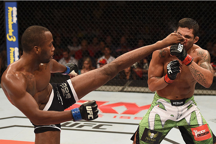 UBERLANDIA, BRAZIL - NOVEMBER 08: Leon Edwards of England kicks Claudio Silva of Brazil in their welterweight bout during the UFC Fight Night at Sabiazinho Gymnasium on November 8, 2014 in Uberlandia, Brazil. (Photo by Buda Mendes/Zuffa LLC/Zuffa LLC vi