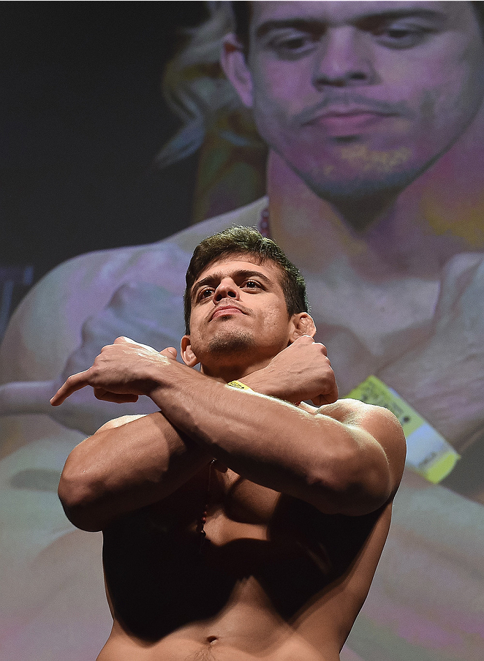 UBERLANDIA, BRAZIL - NOVEMBER 07: UFC fighter Caio Magalhaes weighs in during the UFC Fight Night weigh-in at Sabiazinho Gymnasium on November 7, 2014 in Uberlandia, Brazil. (Photo by Buda Mendes/Zuffa LLC/Zuffa LLC via Getty Images)