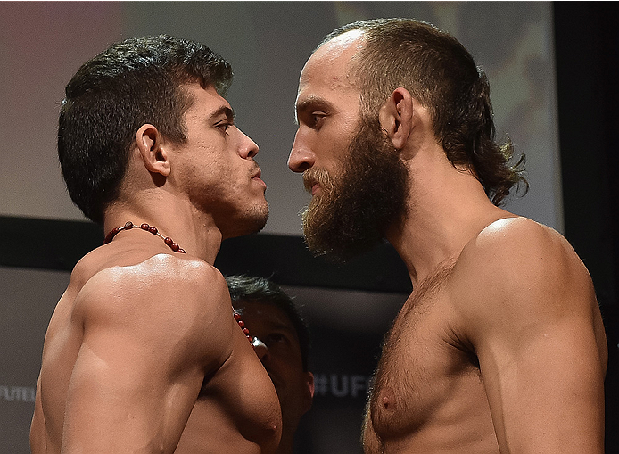 UBERLANDIA, BRAZIL - NOVEMBER 07: (L-R) Opponents Caio Magalhaes and Trevor Smith face off during the UFC Fight Night weigh-in at Sabiazinho Gymnasium on November 7, 2014 in Uberlandia, Brazil. (Photo by Buda Mendes/Zuffa LLC/Zuffa LLC via Getty Images)